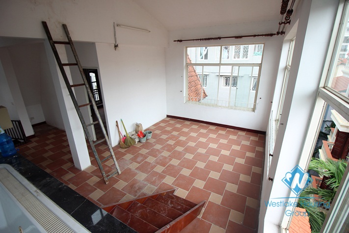 Gorgeous house in Tay Ho district for rent 